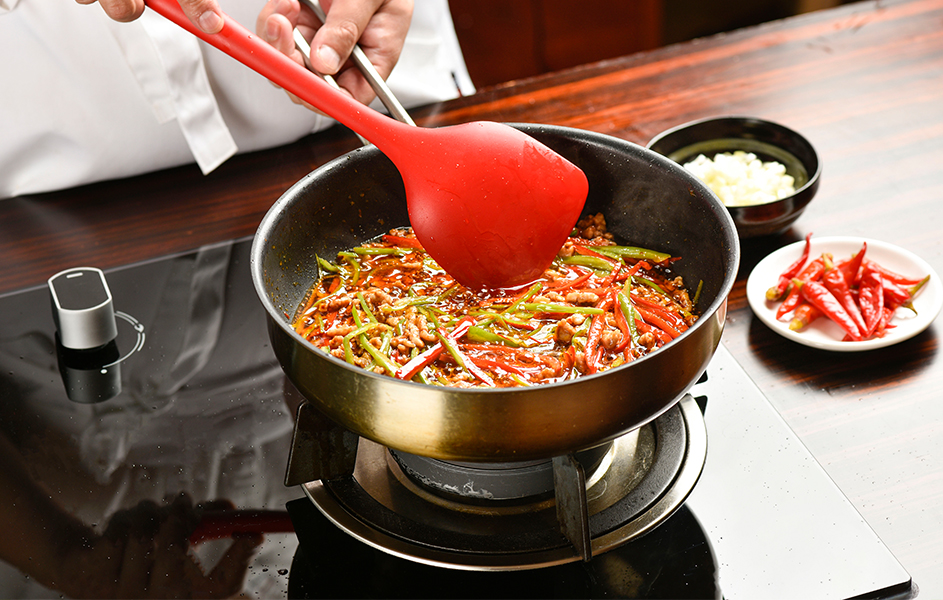 The Steam Table: A Staple in Food Service And Catering